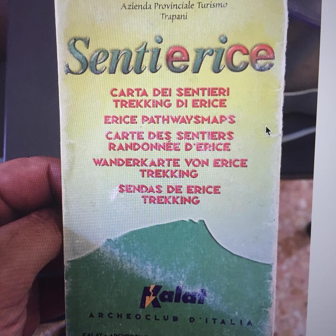 Copertina del pieghevole Sentierice - Carta dei sentieri trekking di Erice